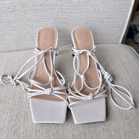 Women's Chinese Laundry Lace-up Heeled Sandals - Picture 2 of 2